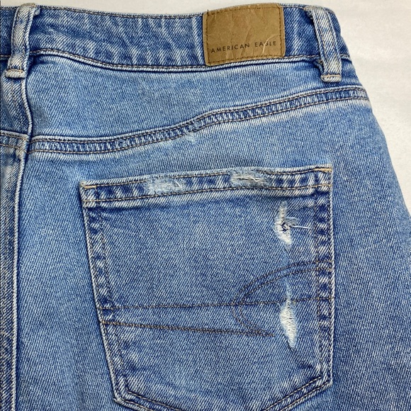 American Eagle Mom Straight Jean Distressed High Waist Size 10 - Picture 4 of 6